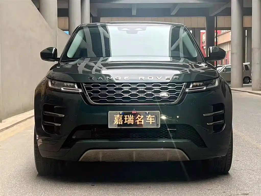 Land Rover Range Rover Evoque 2023 Range Rover Evoque L 249PS Luxury Edition фото 2