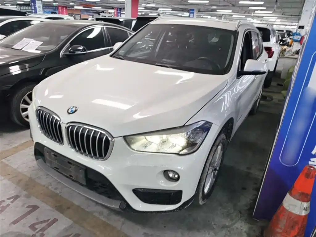 BMW X1 2016 sDrive18Li Fashion Model фото 2