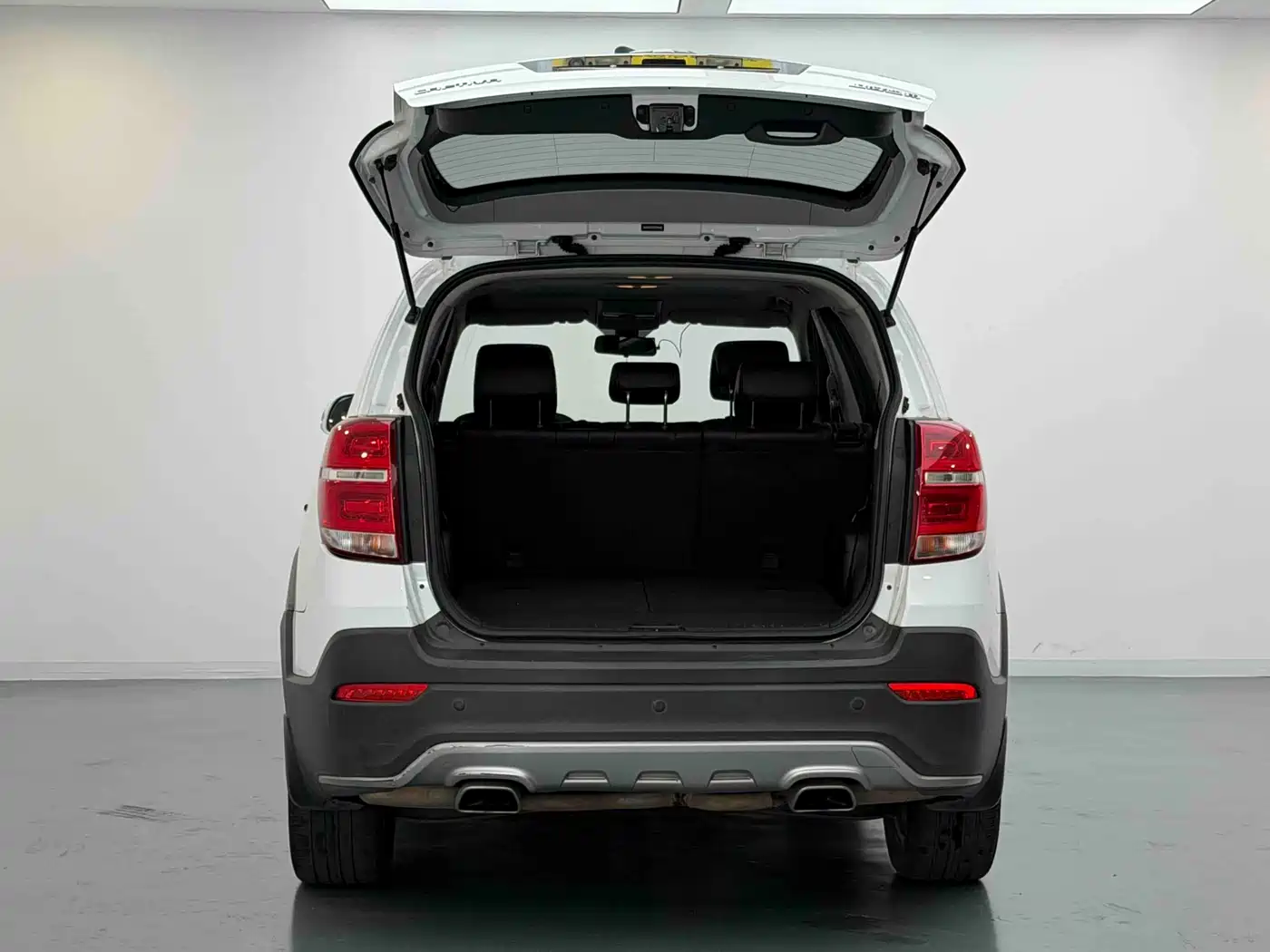 Chevrolet Captiva 2015 2.4L AWD Flagship 7-Seater фото 19