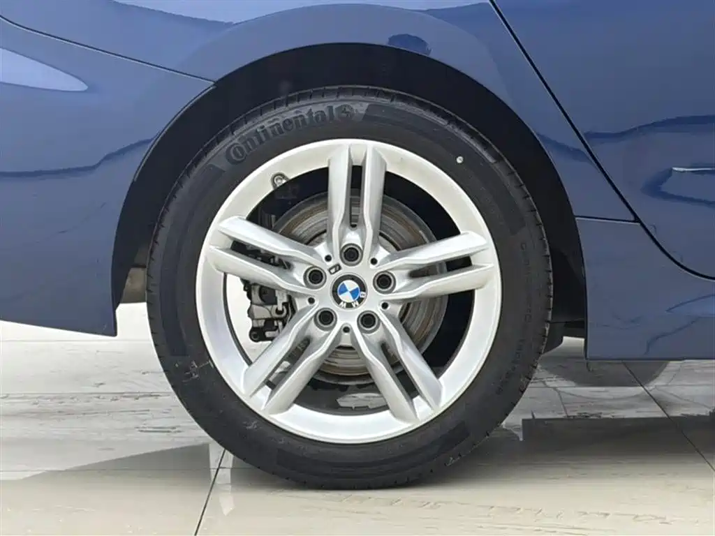 BMW 1 Series 2021 Facelift 120i M Sport Shadow Edition фото 6