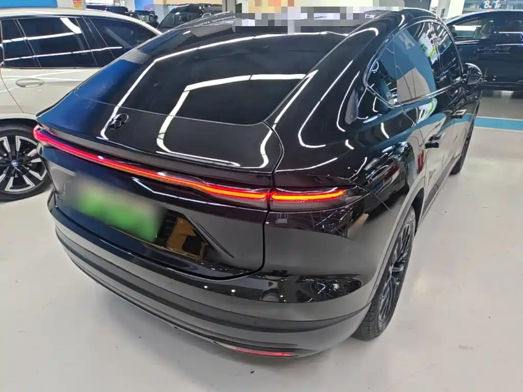 Фото 7 - NIO EC6