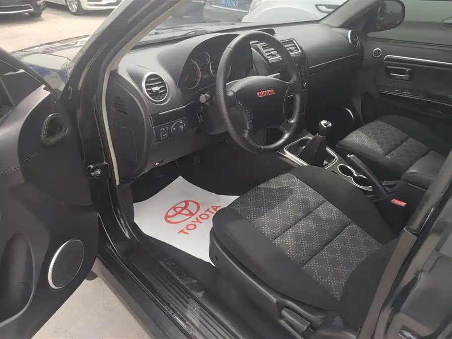 Haval H5 Classic 2015 2.0L Manual 4WD Aspiring фото 9
