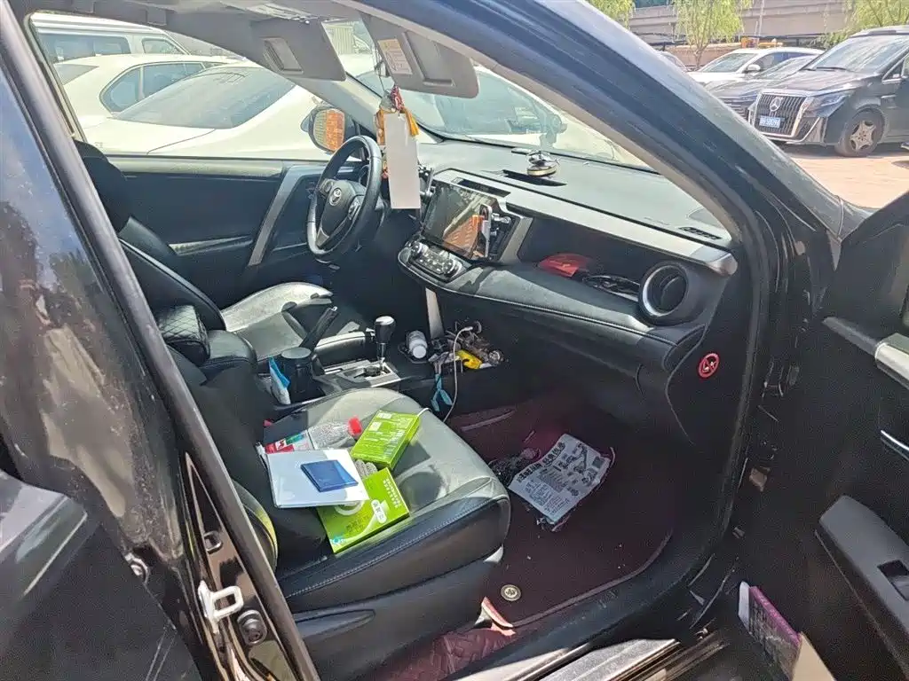 Toyota RAV4 Rongfang 2016 2.0L CVT 2WD Smart (China V) фото 20