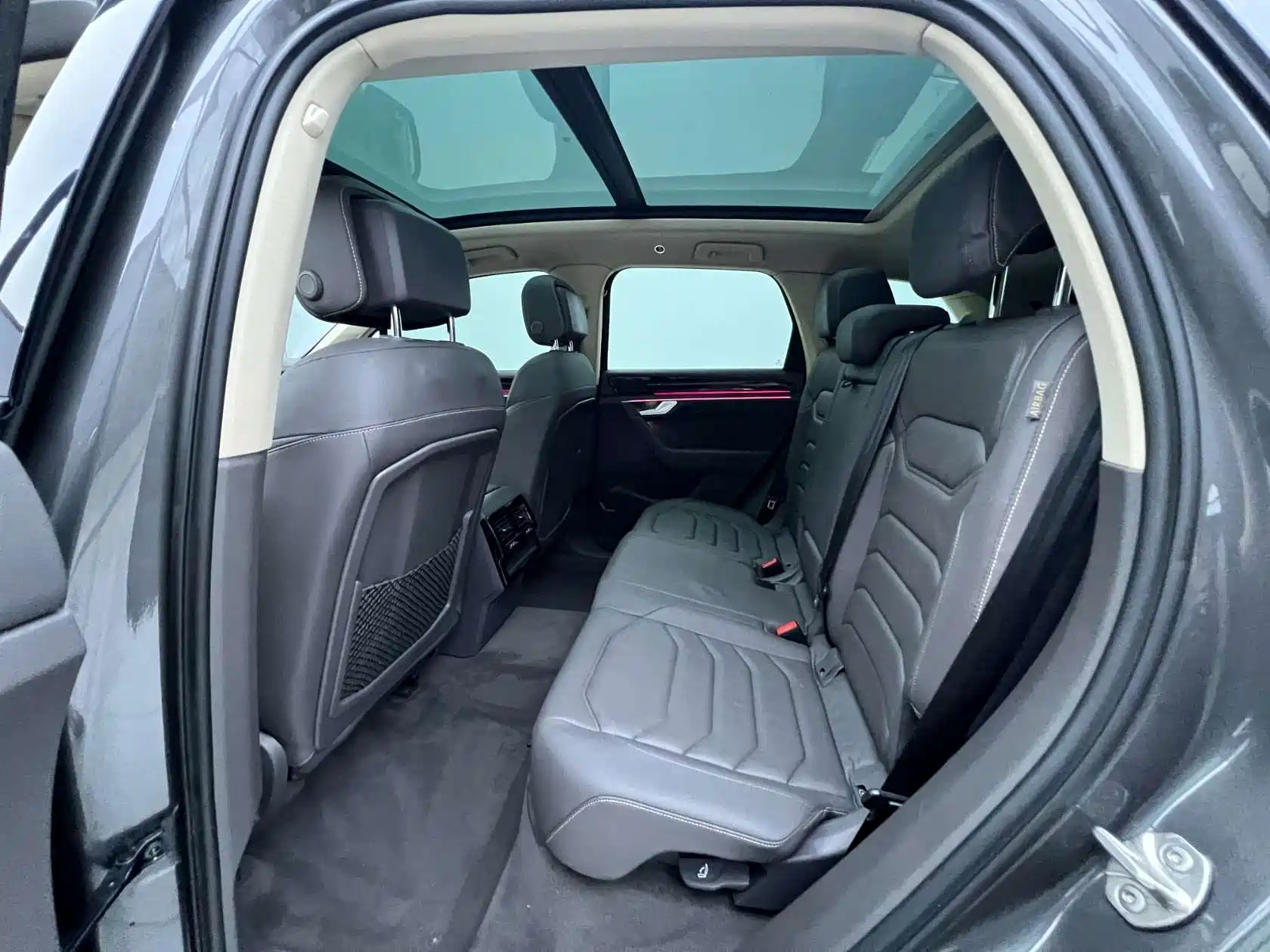 Фото 9 - Volkswagen Touareg