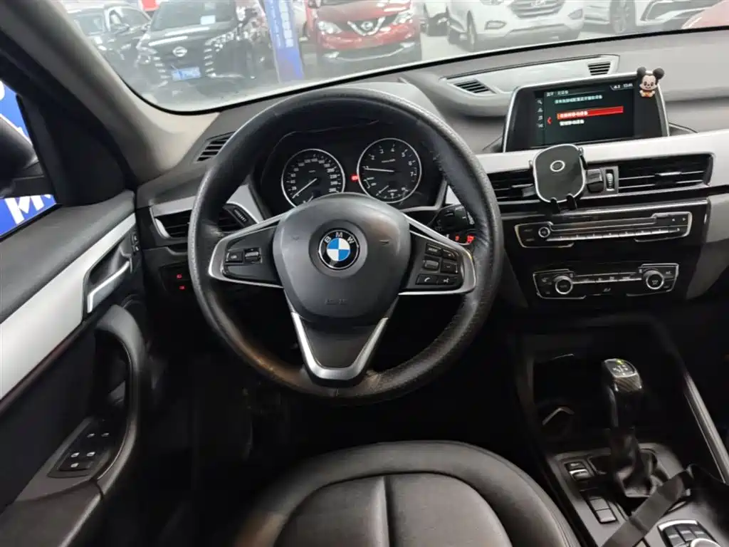 BMW X1 2016 sDrive18Li Fashion Model фото 11