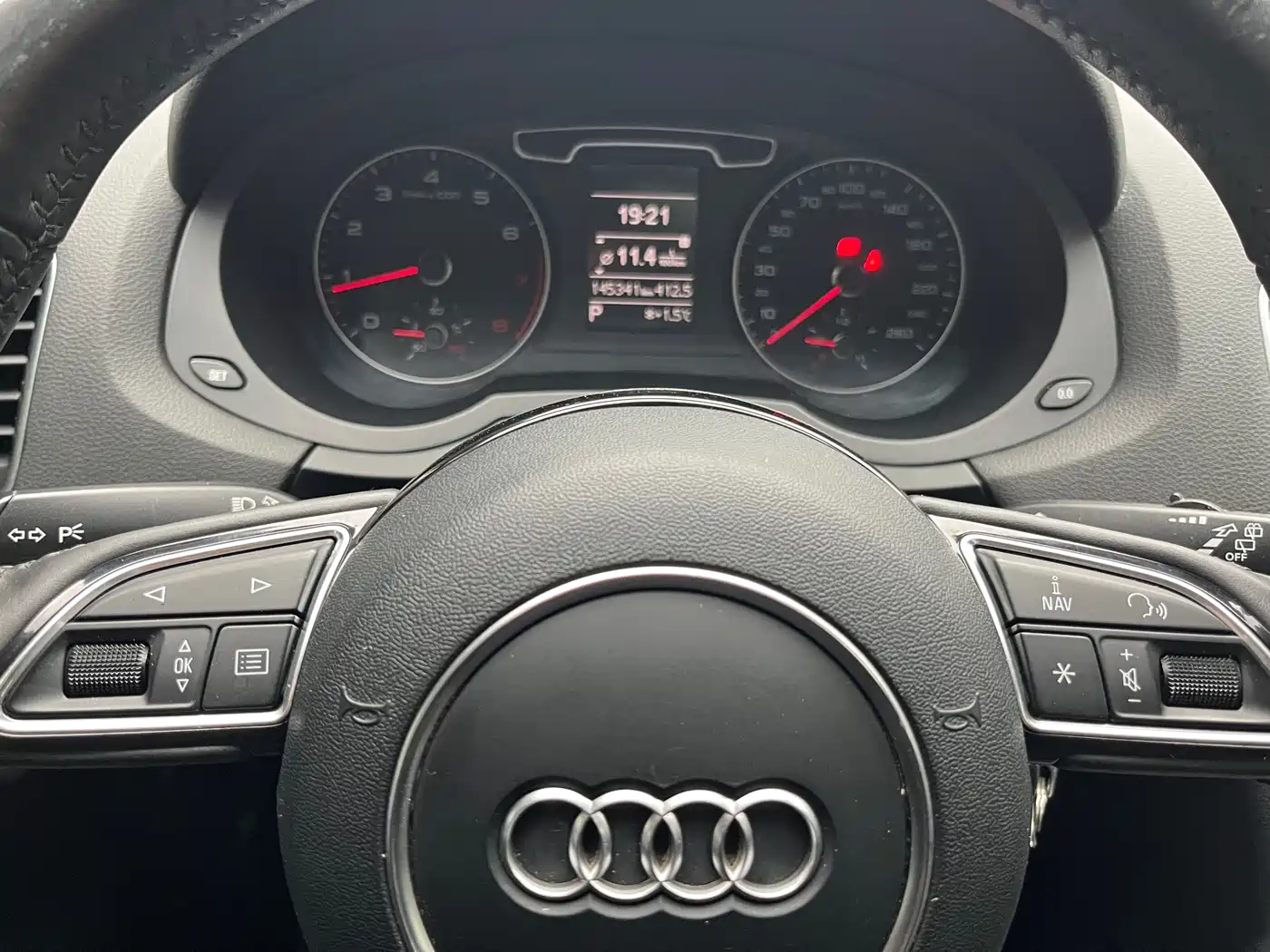 Audi Q3 2015 35 TFSI Comfort фото 16