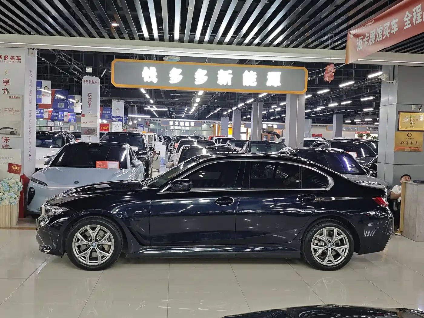 BMW i3 2022 eDrive 35 L фото 3