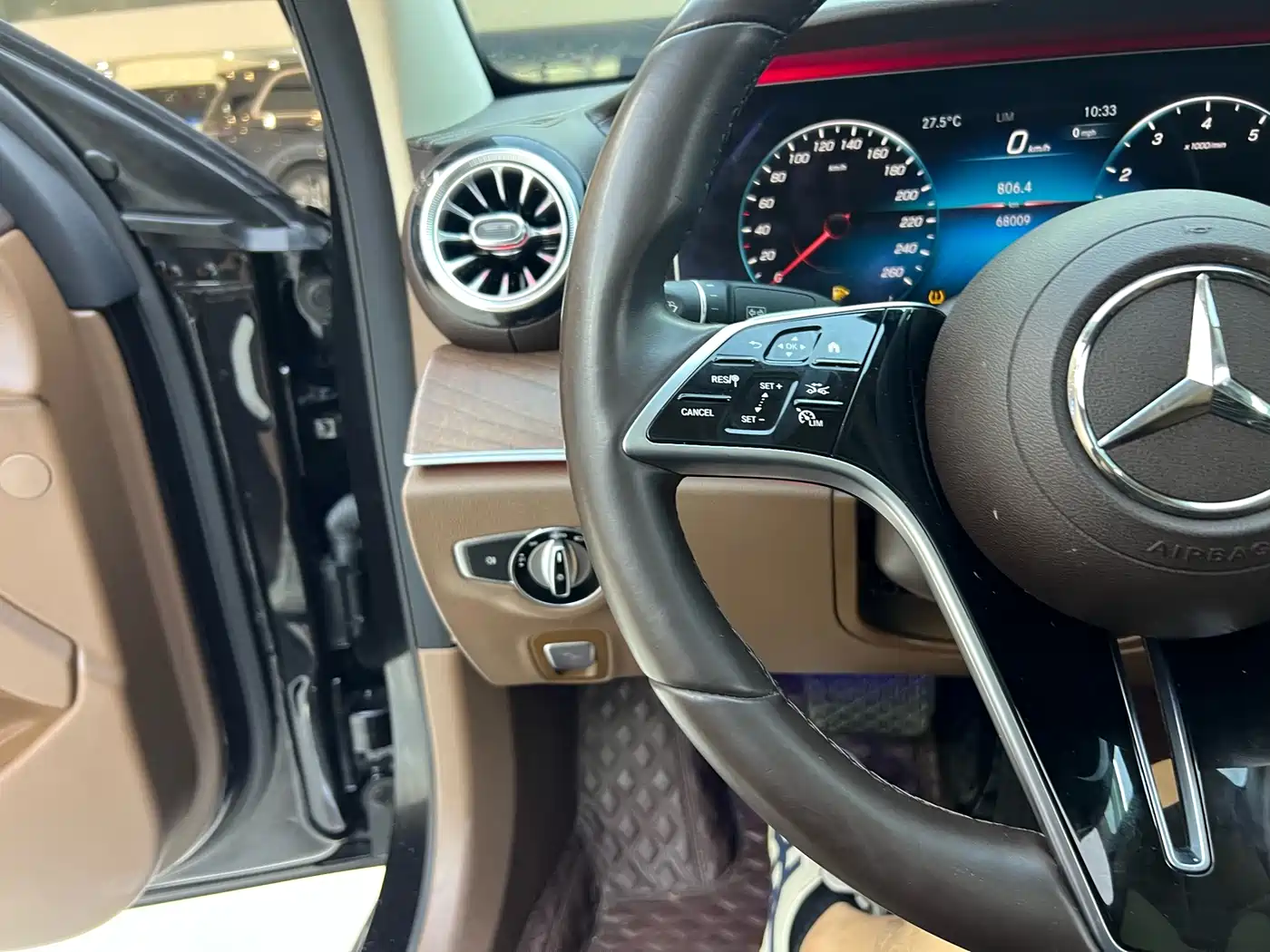 Mercedes-Benz E-Class 2023 Facelift E 300 L Luxury фото 13