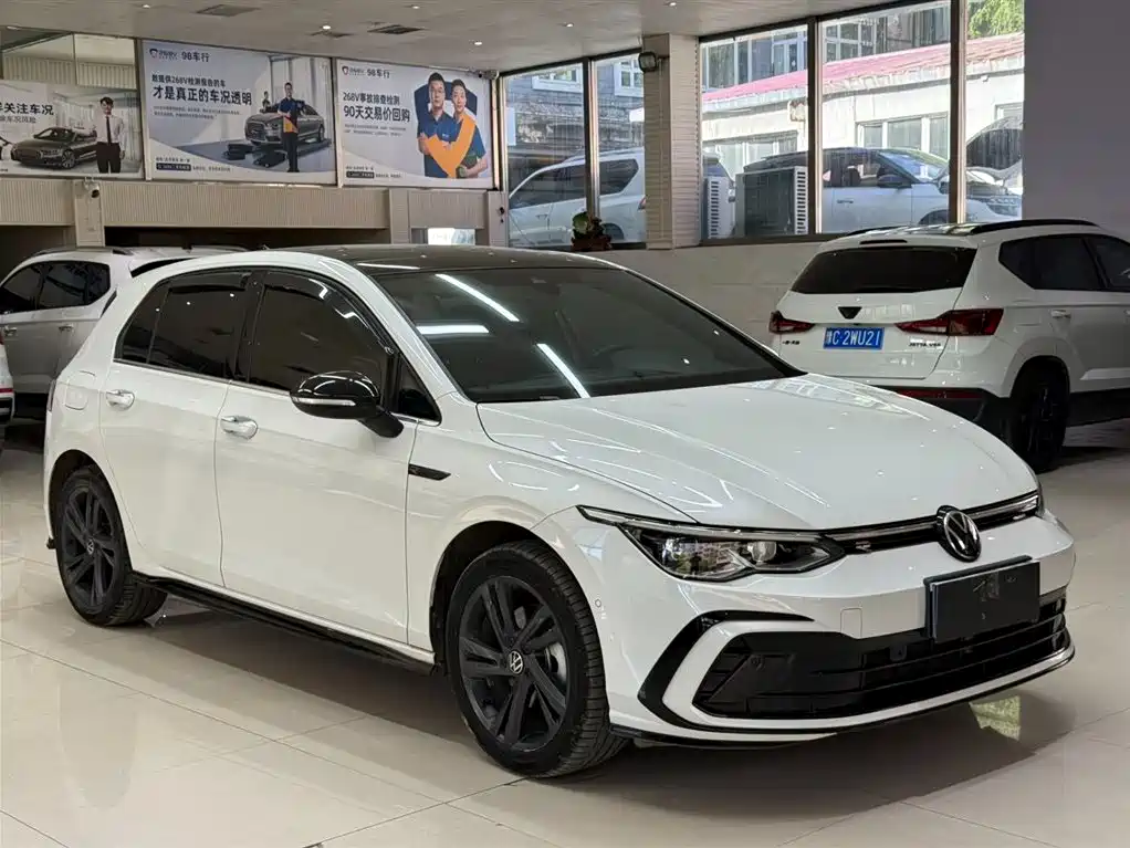 Volkswagen Golf 2021 280TSI DSG R-Line фото 3