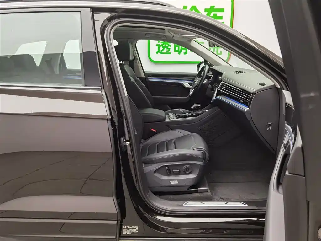 Volkswagen Touareg 2020 3.0TSI Enjoyment Edition China VI фото 23
