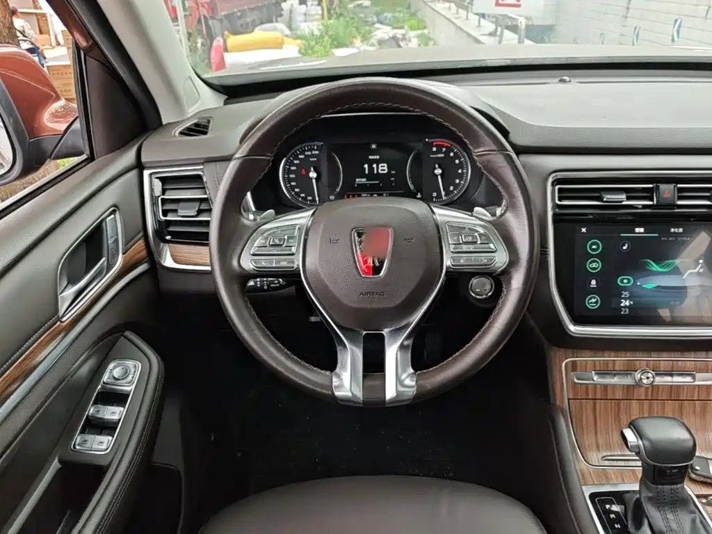 Roewe RX8 2018 2018 30T Internet-connected 2WD Ultimate Edition