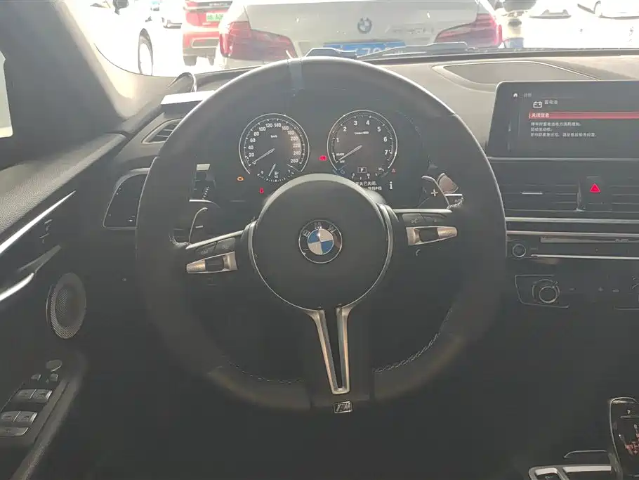 BMW 1 Series 2021 120i M Sport фото 15