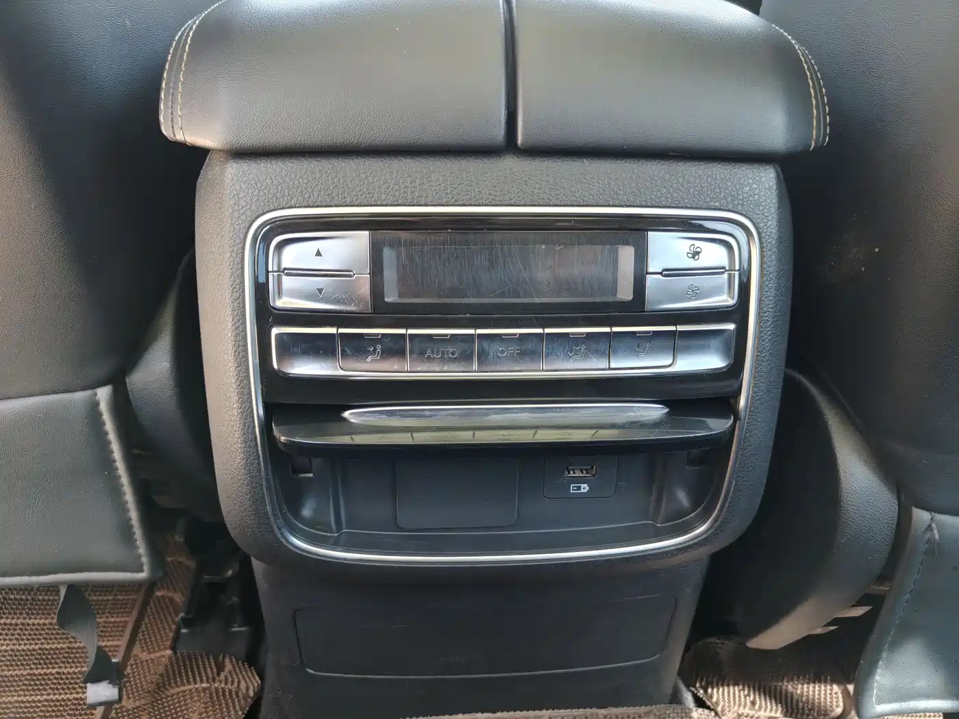 Roewe RX8 2019 2018 30T 2WD Flagship Edition