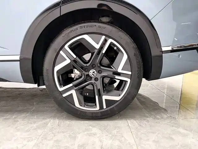 Volkswagen Talagon 2025 450TSI R-Line 6-Seater фото 12