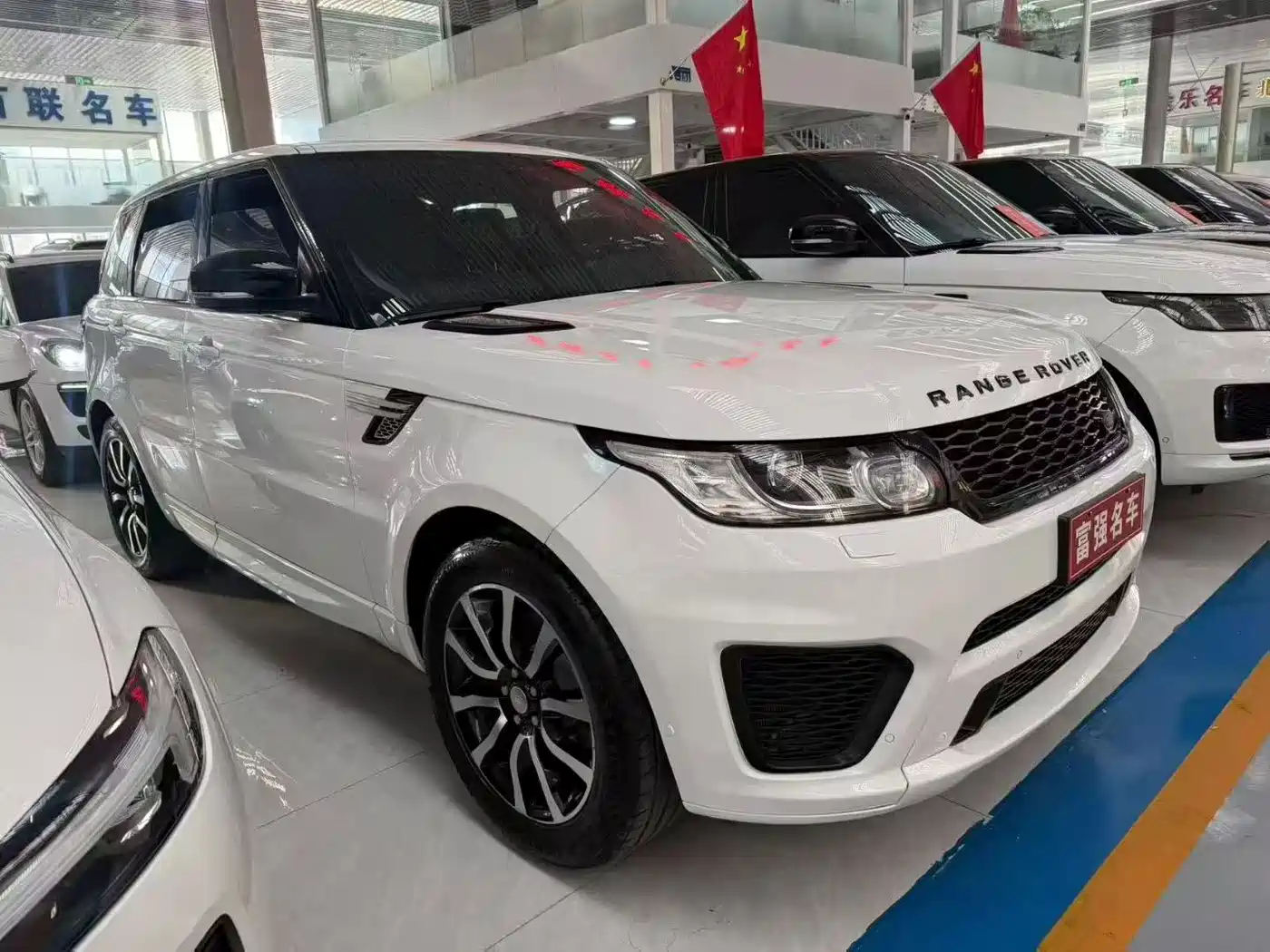 Land Rover Range Rover Sport 2017 3.0 SC V6 HSE фото 3