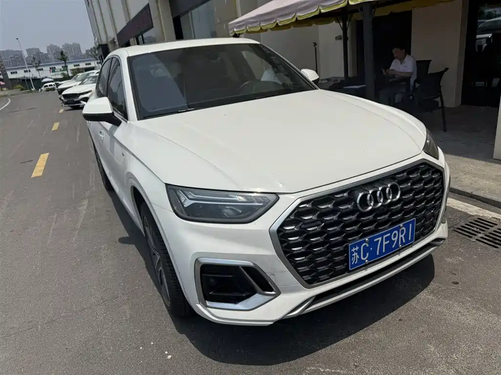 Audi Q5L Sportback 2022 40 TFSI Luxury фото 2