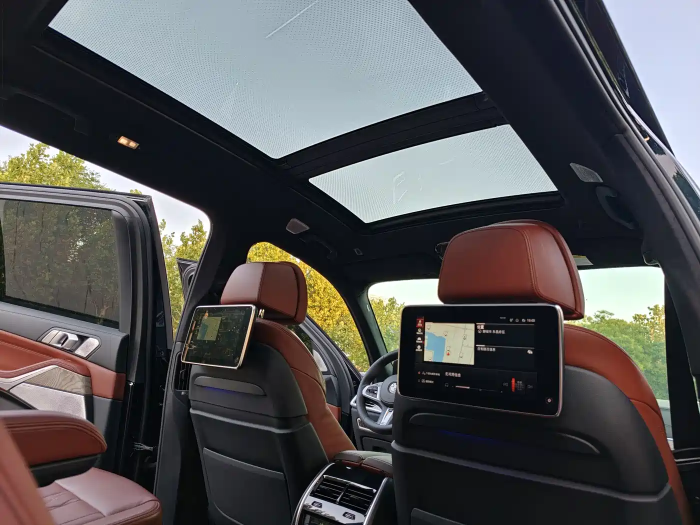 BMW X7 2020 xDrive40i Executive M Sport Package фото 31