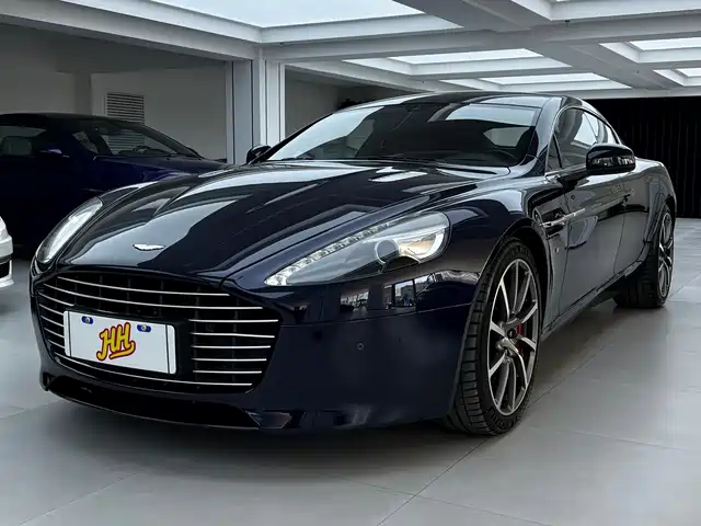 ASTON MARTIN RAPIDE