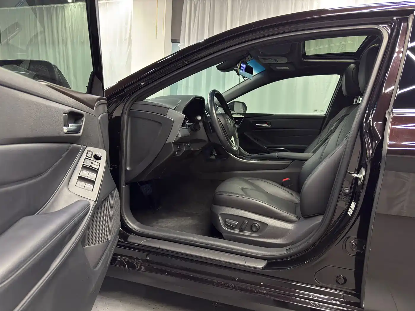 Toyota Avalon 2021 2.5L Luxury Edition фото 12