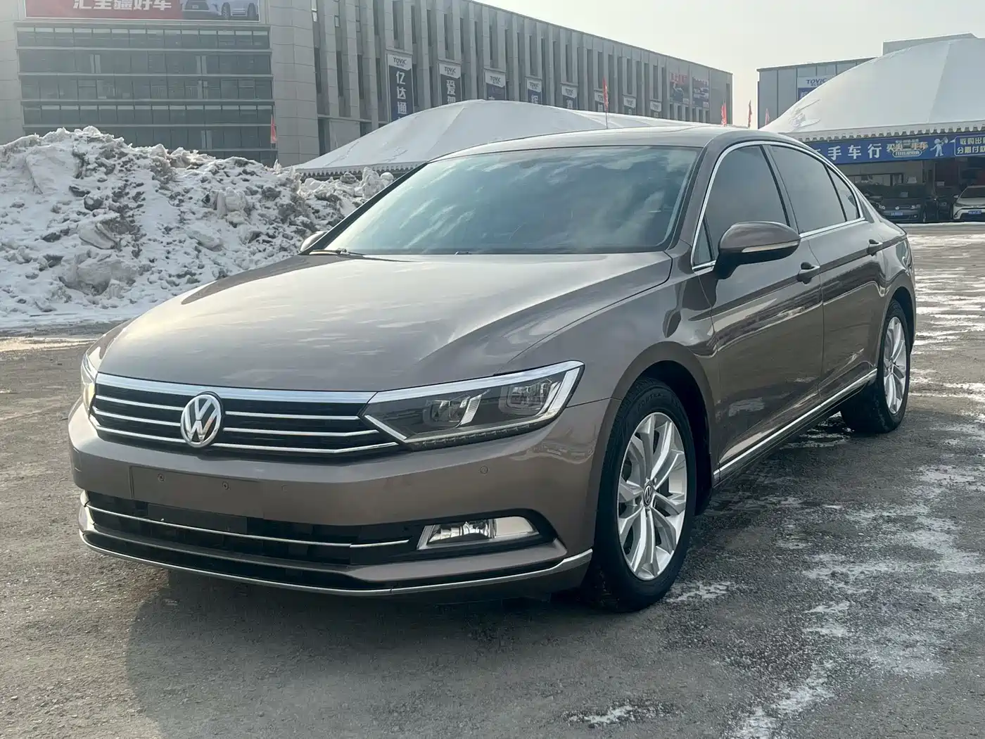 Volkswagen Magotan 2017 380TSI DSG Luxury фото 3
