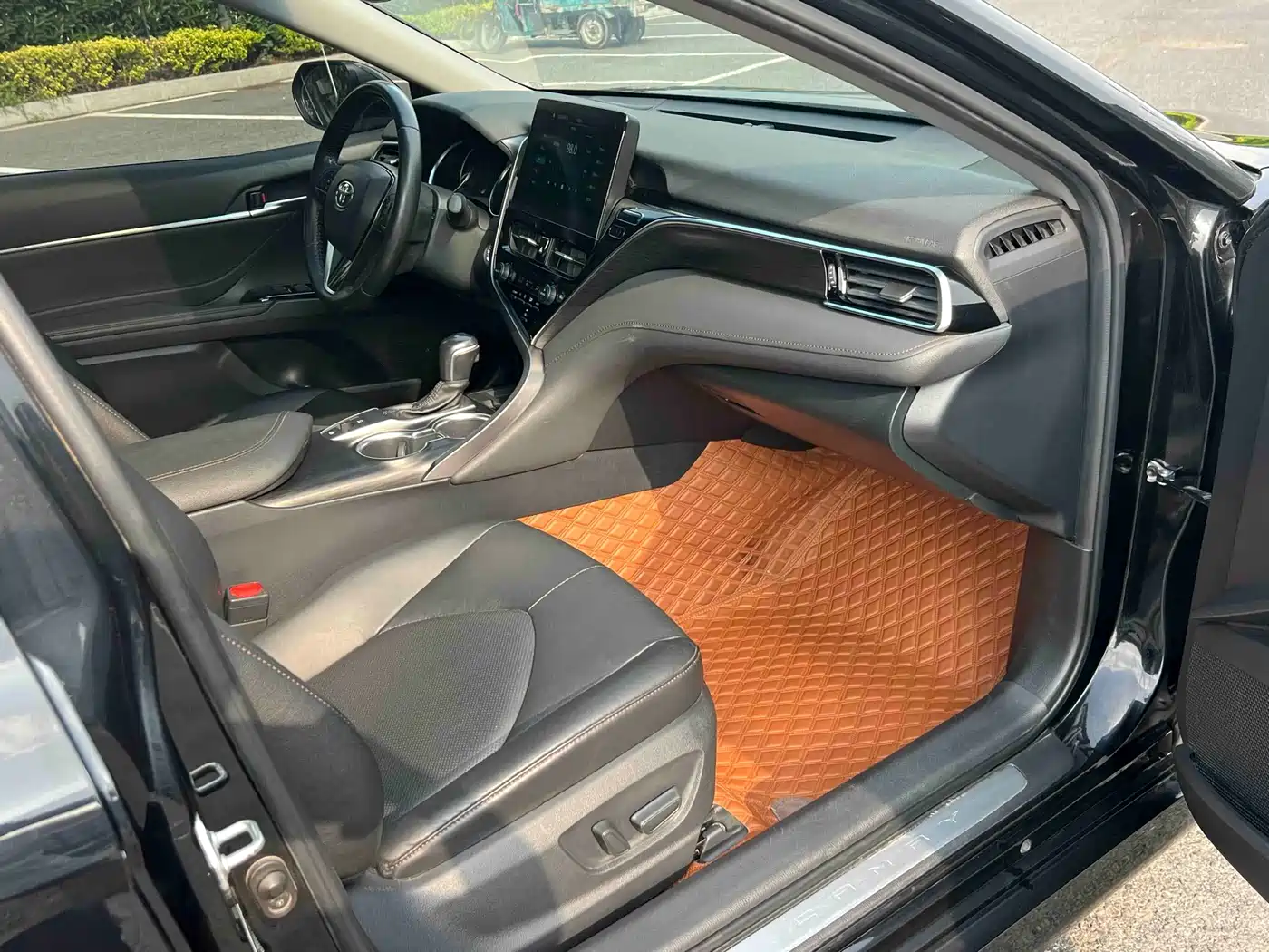 Toyota Camry 2021 2.0G Luxury Edition фото 9