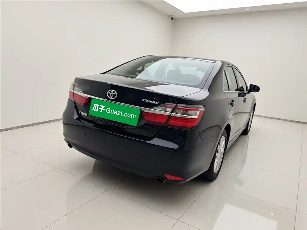 Toyota Camry 2015 2.0E Elite Edition фото 12