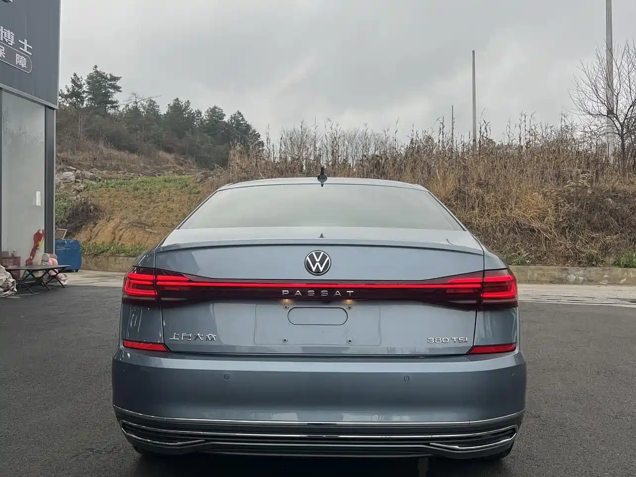 VOLKSWAGEN PASSAT