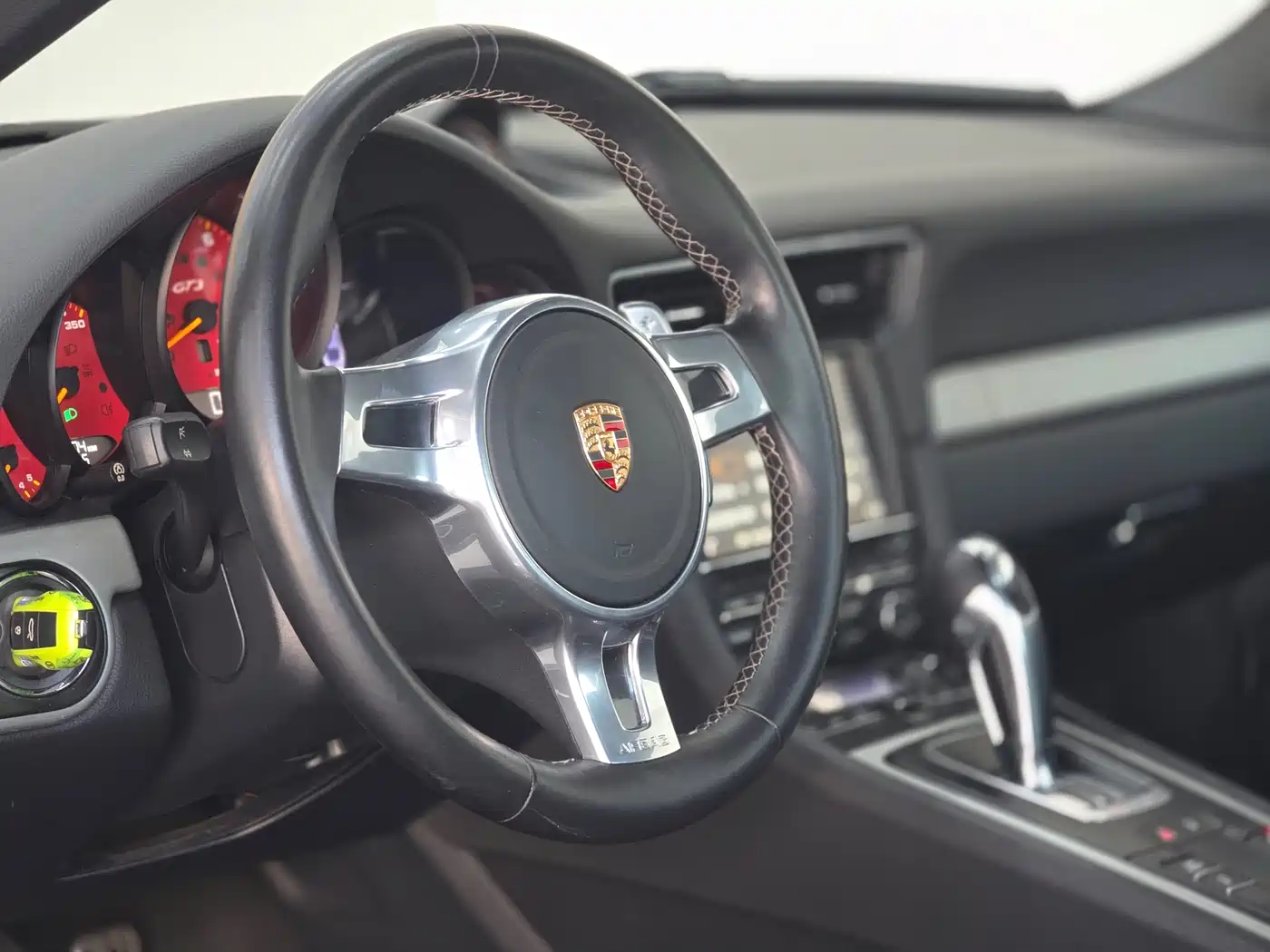 Porsche 911 2013 GT3 3.8L фото 9