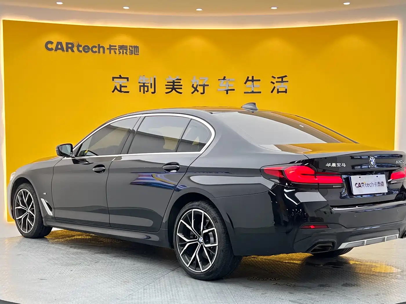 BMW 5 Series 2022 530Li Exclusive M Sport Package фото 34