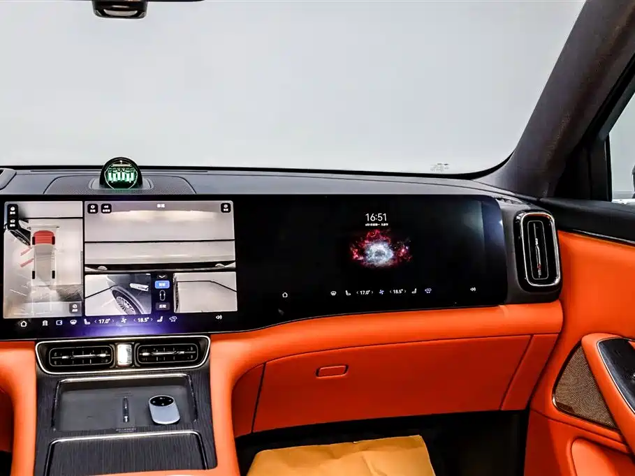 AITO Wenjie AITO M8 2025 Extended Range Ultra 53.4kWh 6-Seater фото 33