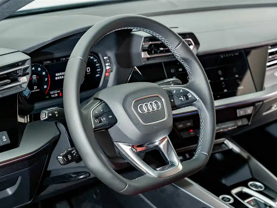 Фото 10 - Audi A3