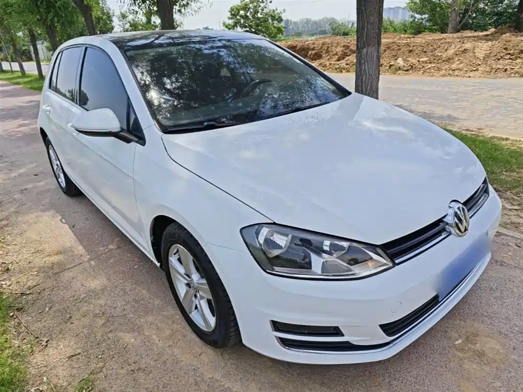 Volkswagen Golf 2015 1.6L Automatic Comfort фото 4