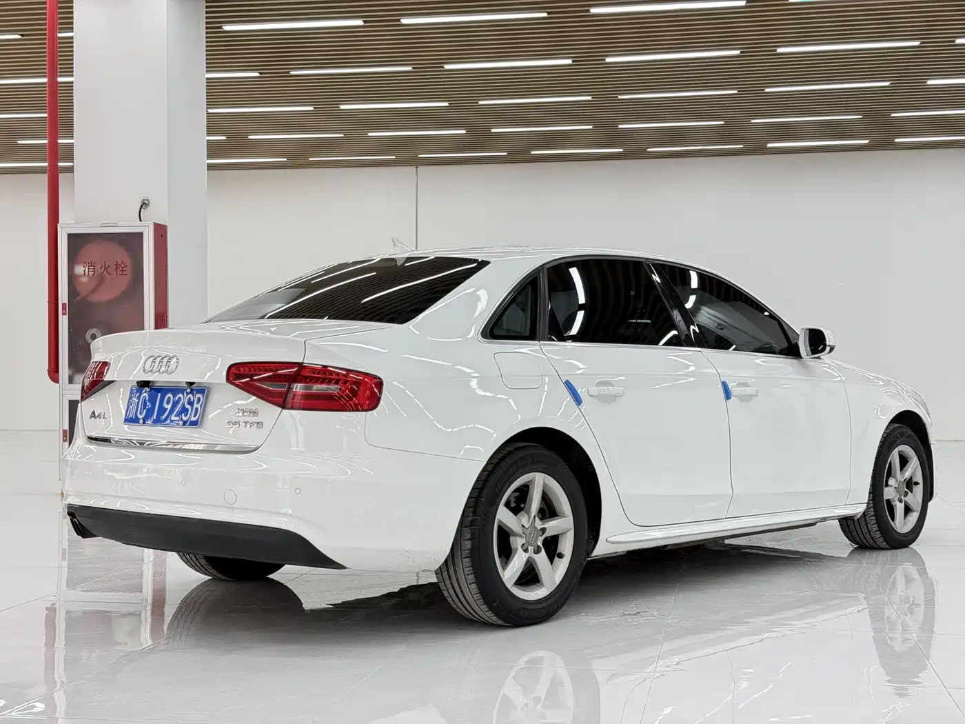 Audi A4L 2015 35 TFSI Auto Standard фото 8