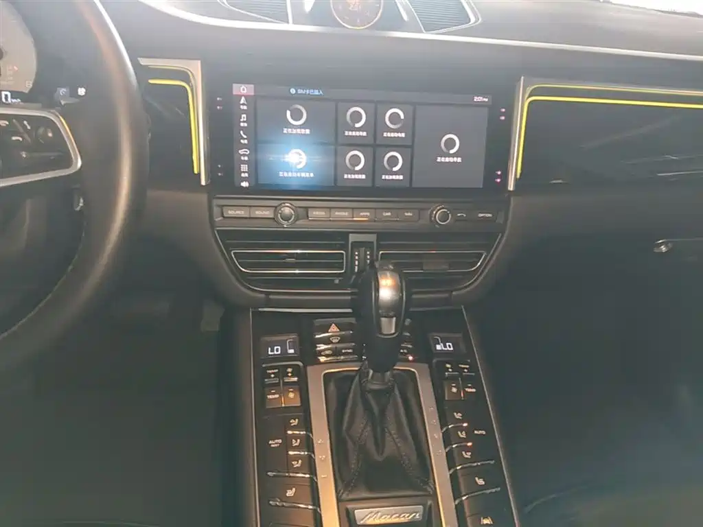 Porsche Macan 2018 Macan S 3.0T фото 13