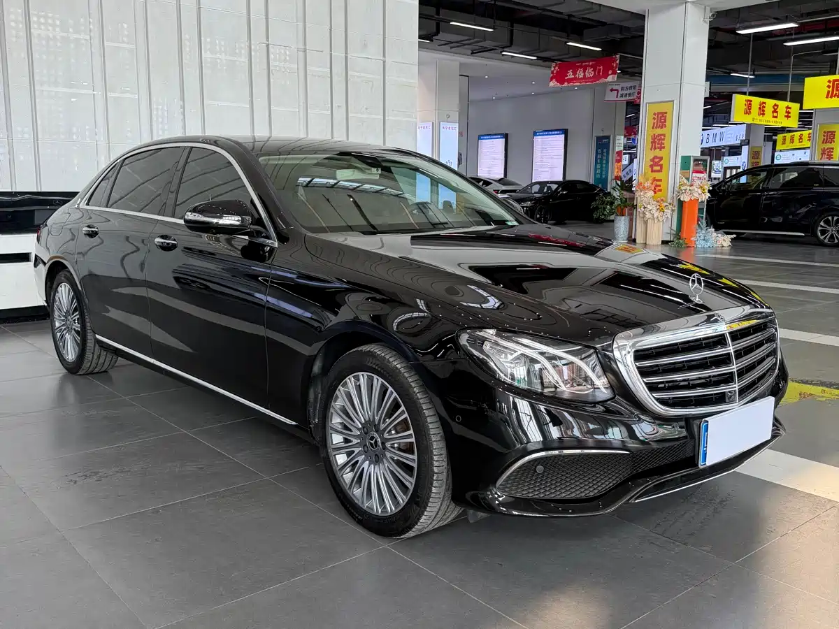 Mercedes-Benz E-Class 2020 E 300 L Luxury Model фото 3