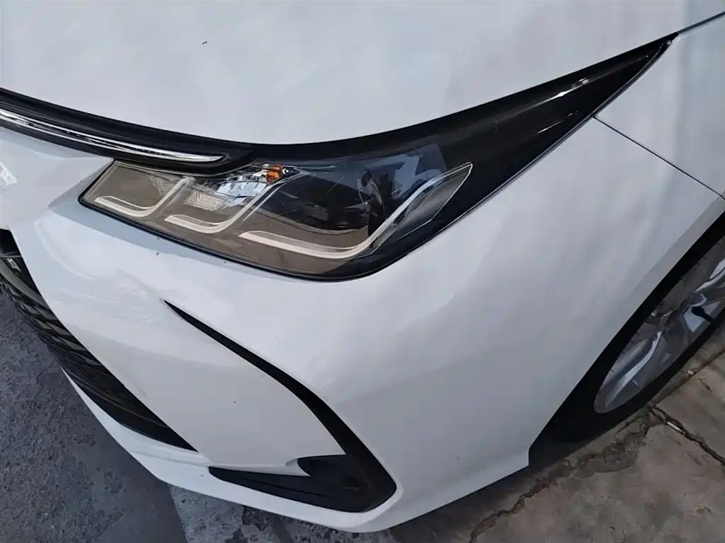 Toyota Corolla 2023 1.8L Smart Hybrid Dual Engine Elite Edition фото 24
