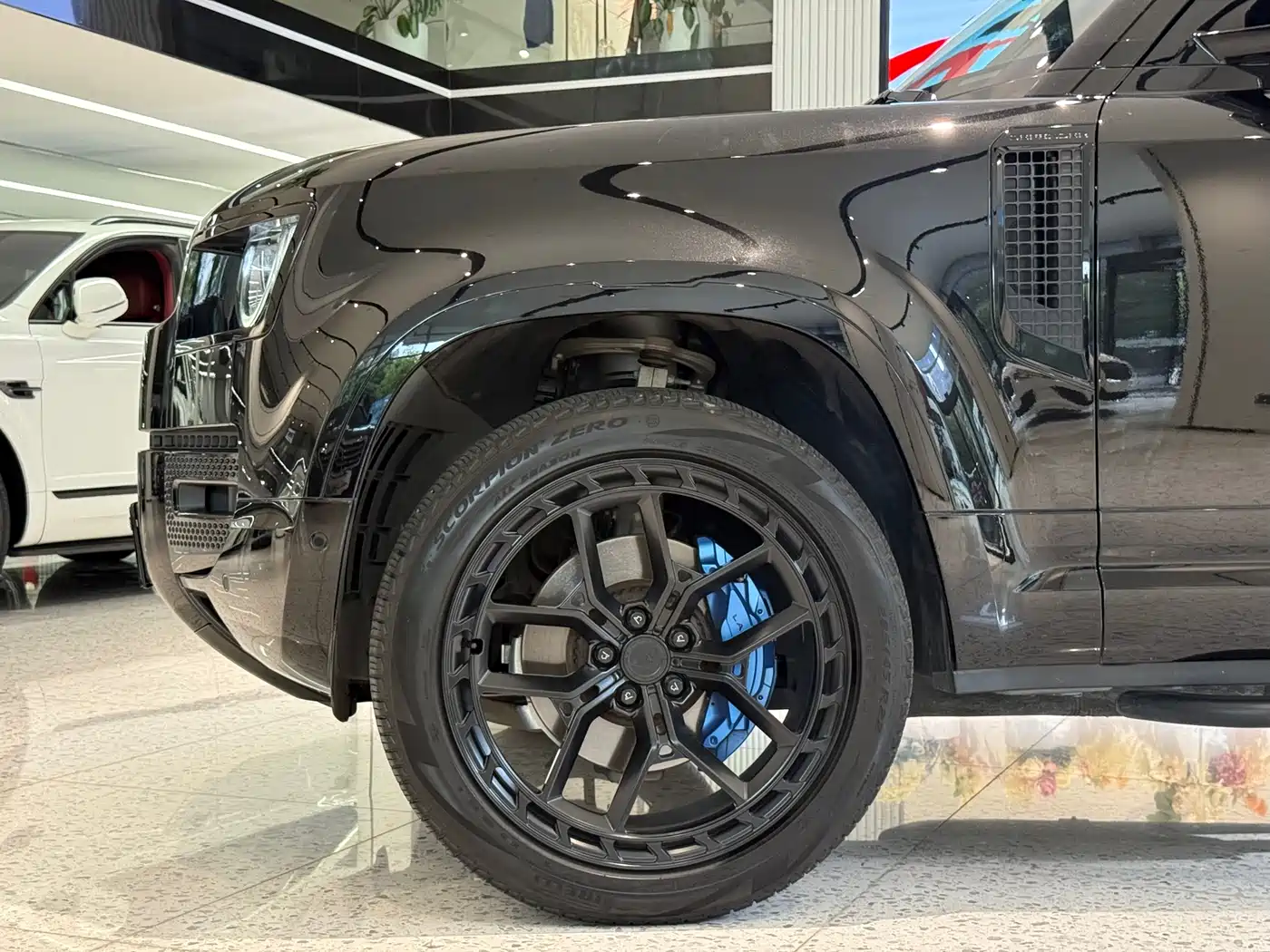 Land Rover Defender 2022 110 P400 X-DYNAMIC HSE фото 20