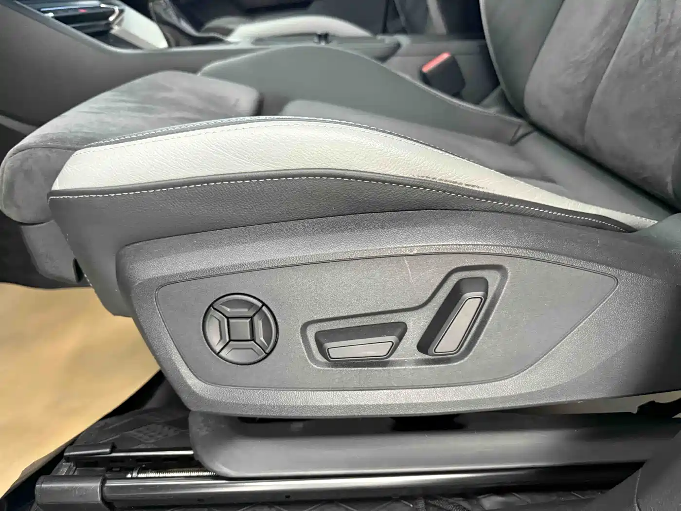 Audi Q3 2022 35 TFSI Fashion Dynamic фото 9