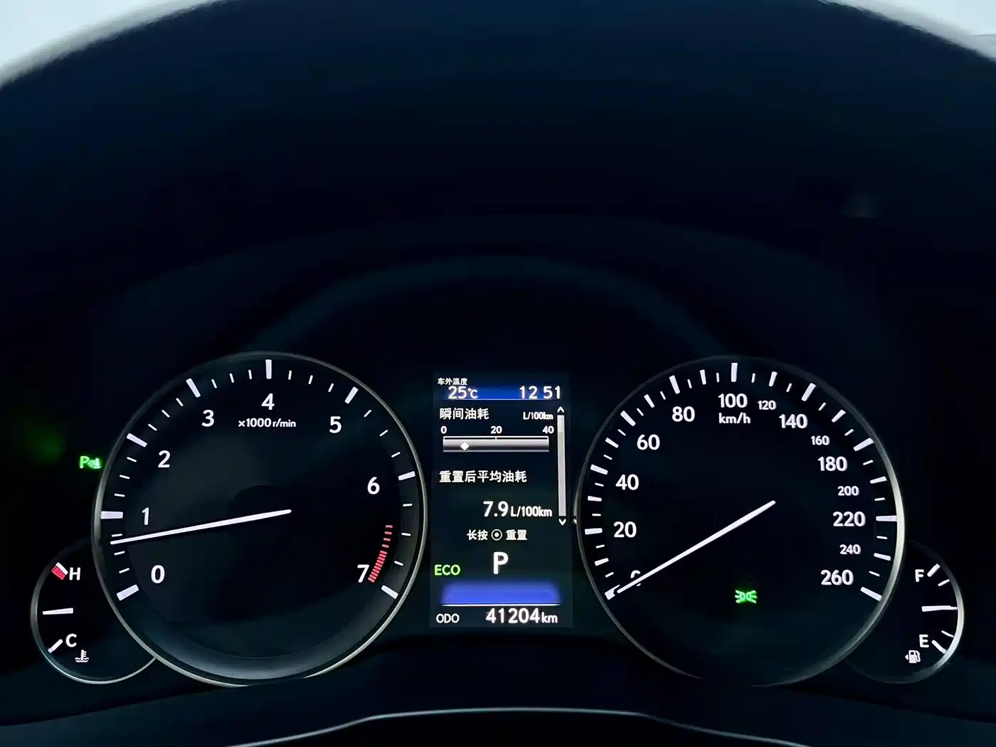 Lexus ES 2015 200 Elite Edition фото 12
