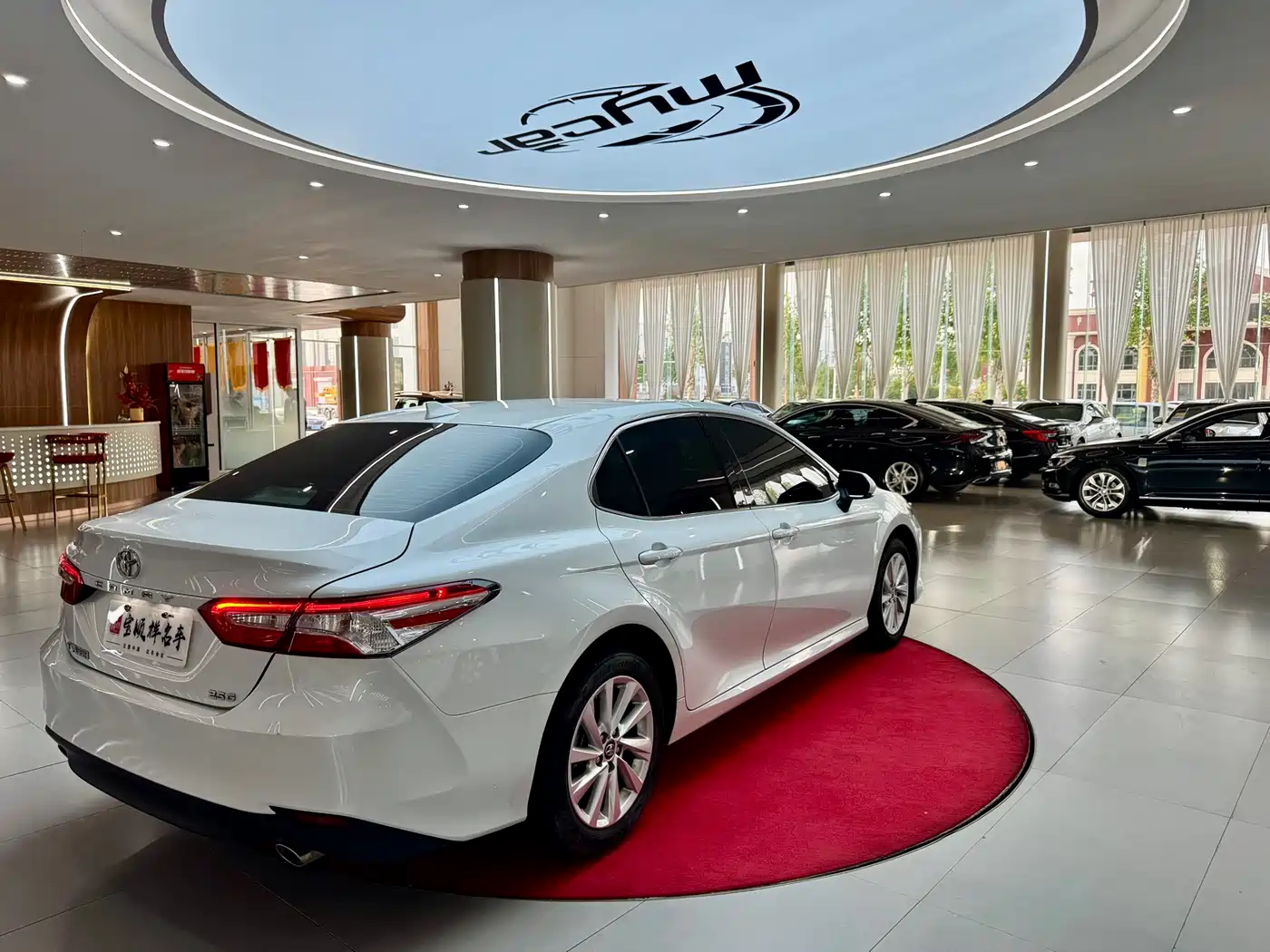 TOYOTA CAMRY
