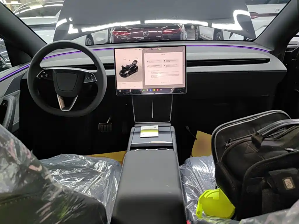 Tesla Model Y L 2026 2025 Facelift Long Range AWD