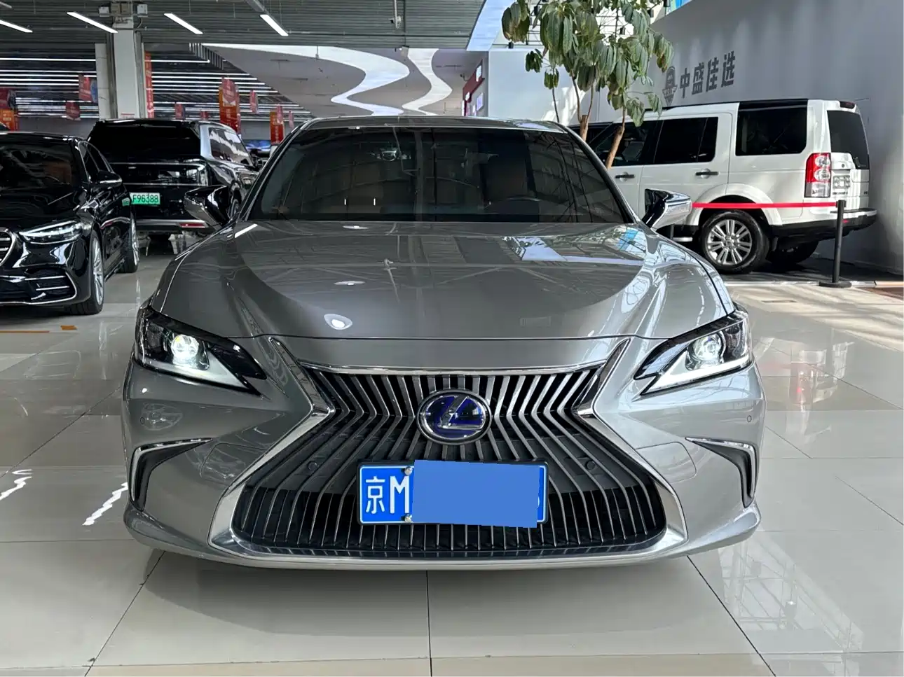Lexus ES 2020 Model 300h Excellence Edition China V фото 2