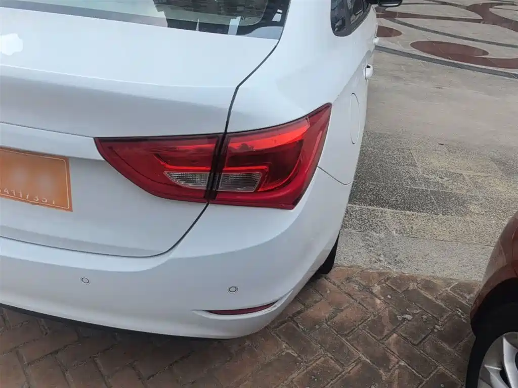 Buick Excelle 2015 15N Automatic Elite фото 8