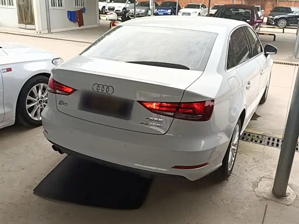 Audi A3 2016 Limousine 35 TFSI Progressive фото 7
