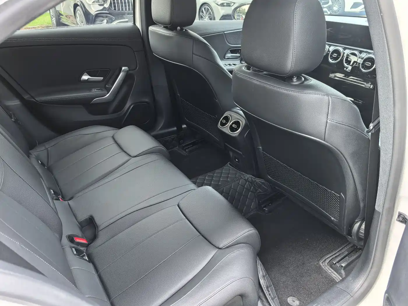 Mercedes-Benz A-Class 2023 A 200 L Dynamic фото 10