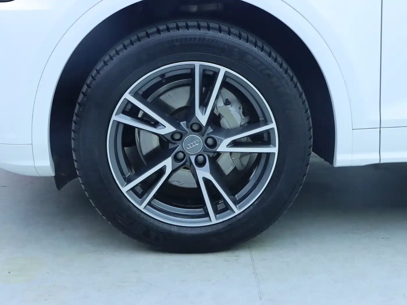 Audi Q5L 2018 40 TFSI Prestige Fashion (China V) фото 4