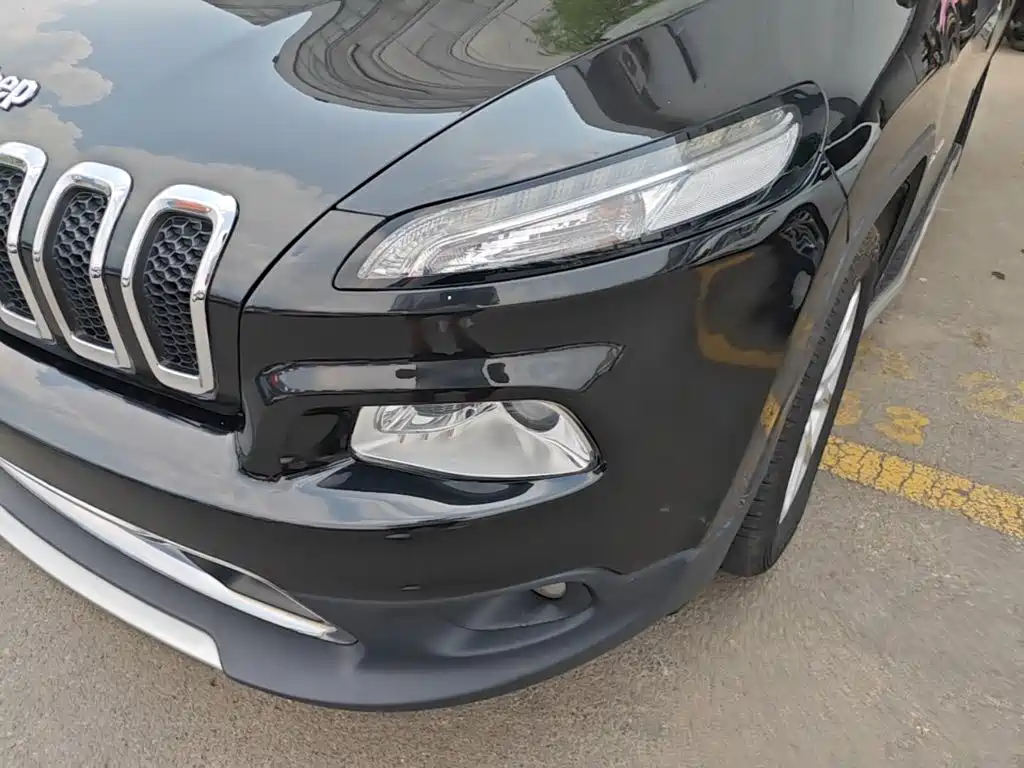 Jeep Cherokee 2018 2017 2.4L Leading Smart Edition