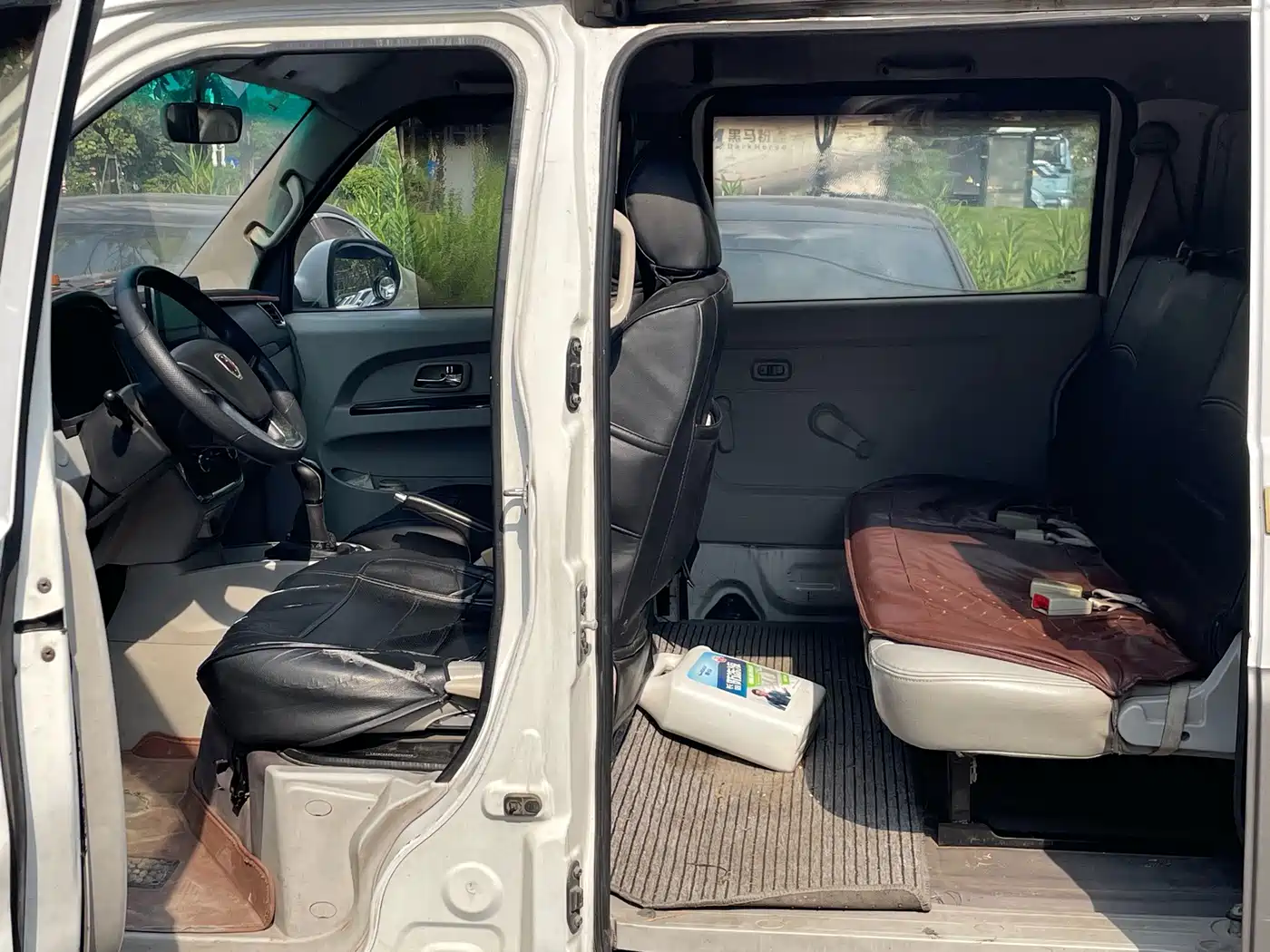 Jinbei New Hiace S 2019 2018 Model 1.5L Business Version Van DLCG14