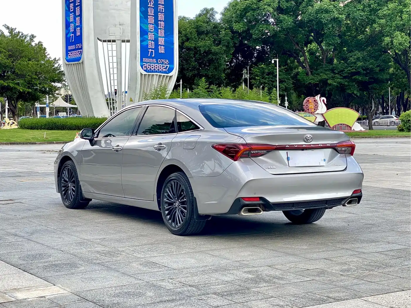 Toyota Avalon 2019 2.0L XLE Premium Edition (China VI) фото 9