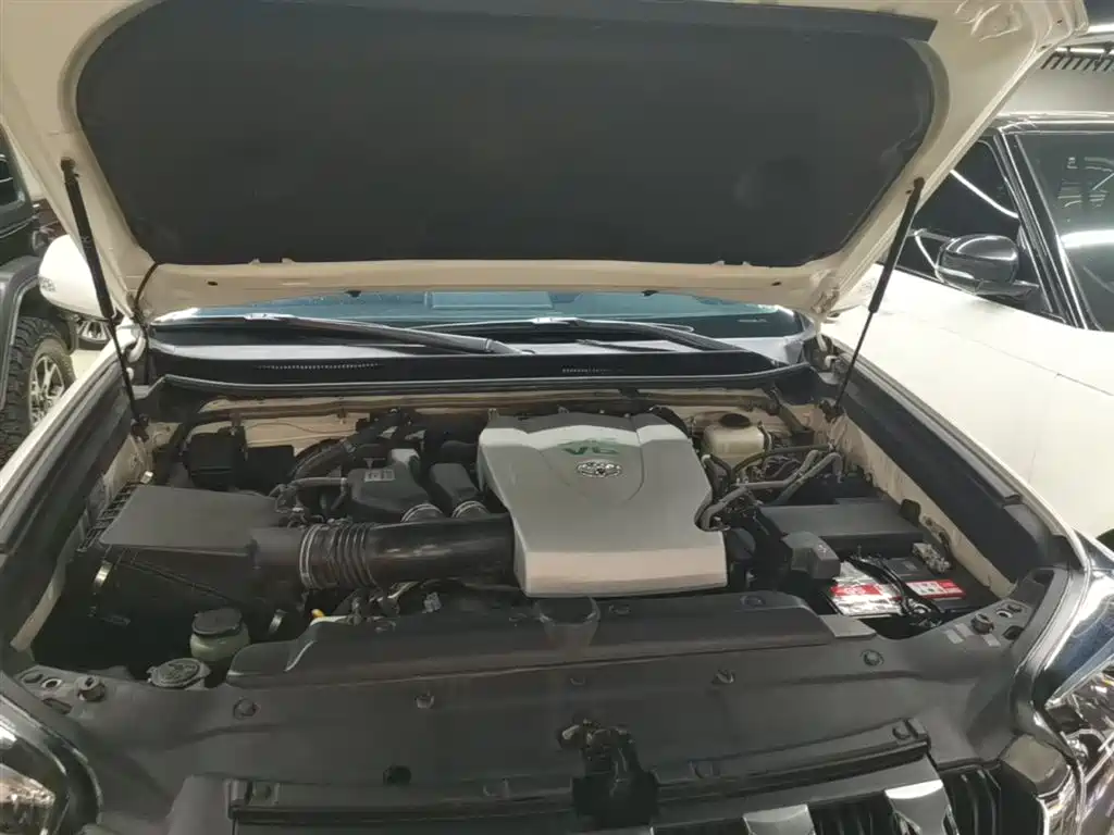 Toyota Prado 2016 3.5L Auto VX NAVI фото 20